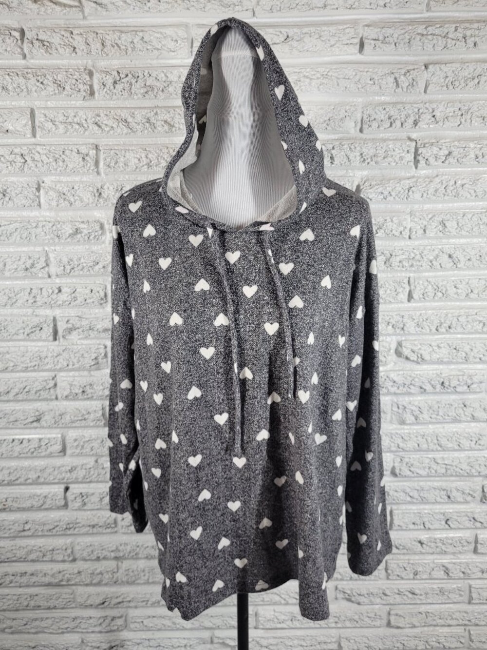 Lane Bryant Knit Hoodie Womens 18/20 Gray Heart Print High Neck Pullover‎ GRA16E